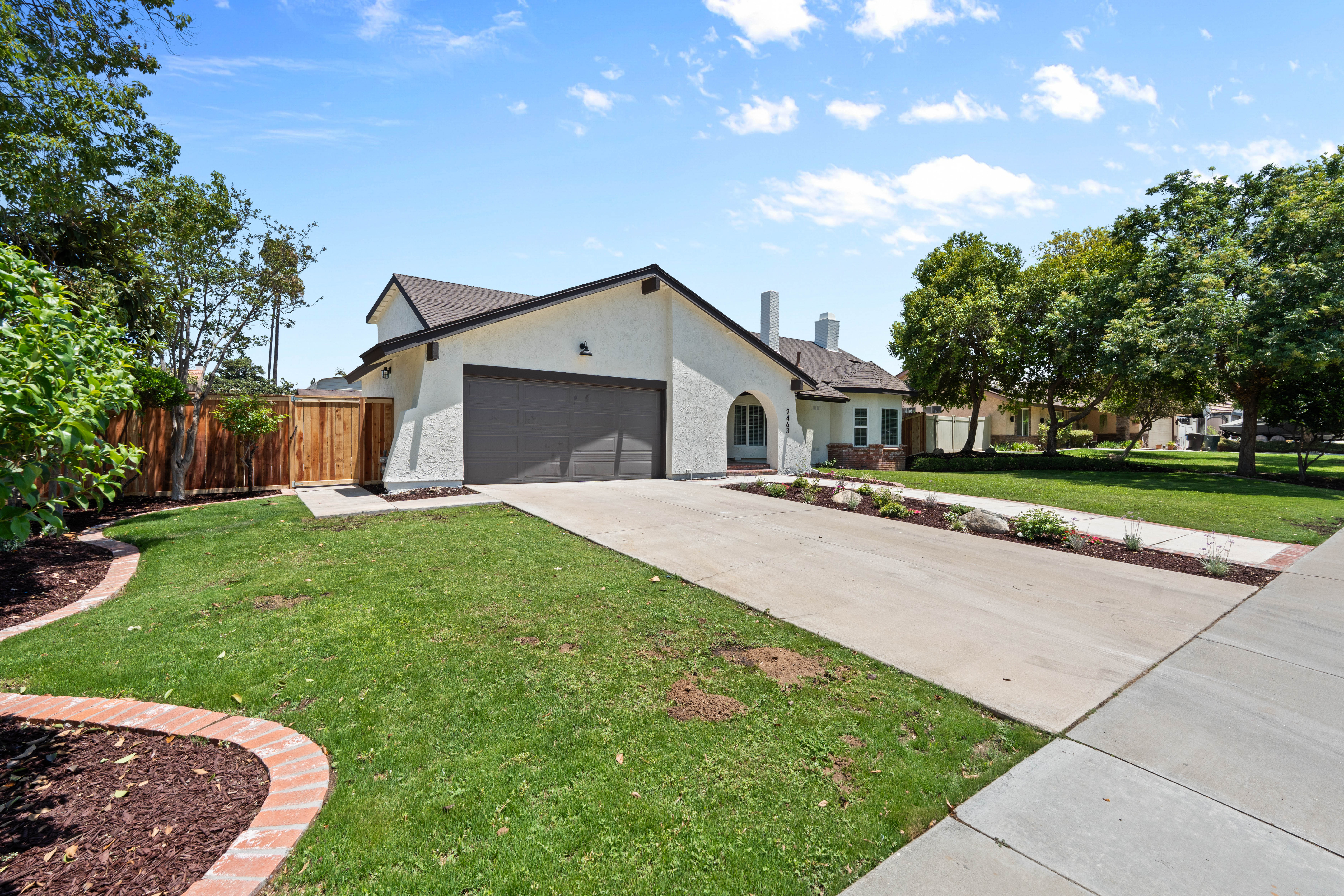  2463 Falling Oak Drive, Riverside, CA 92506 - 物件實景