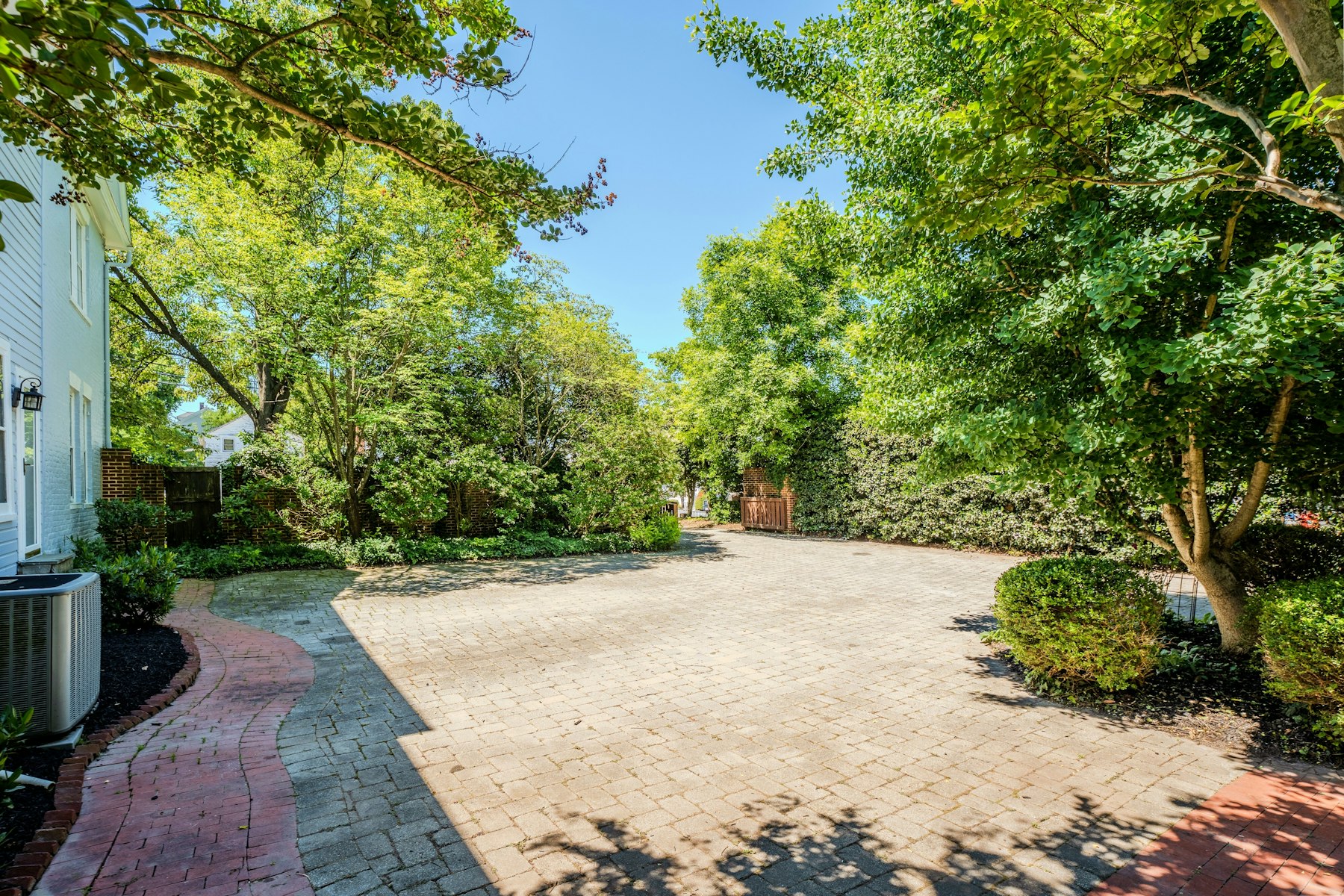  208 Edwards Ferry Road NE, Leesburg, VA, 20176 - 物件實景