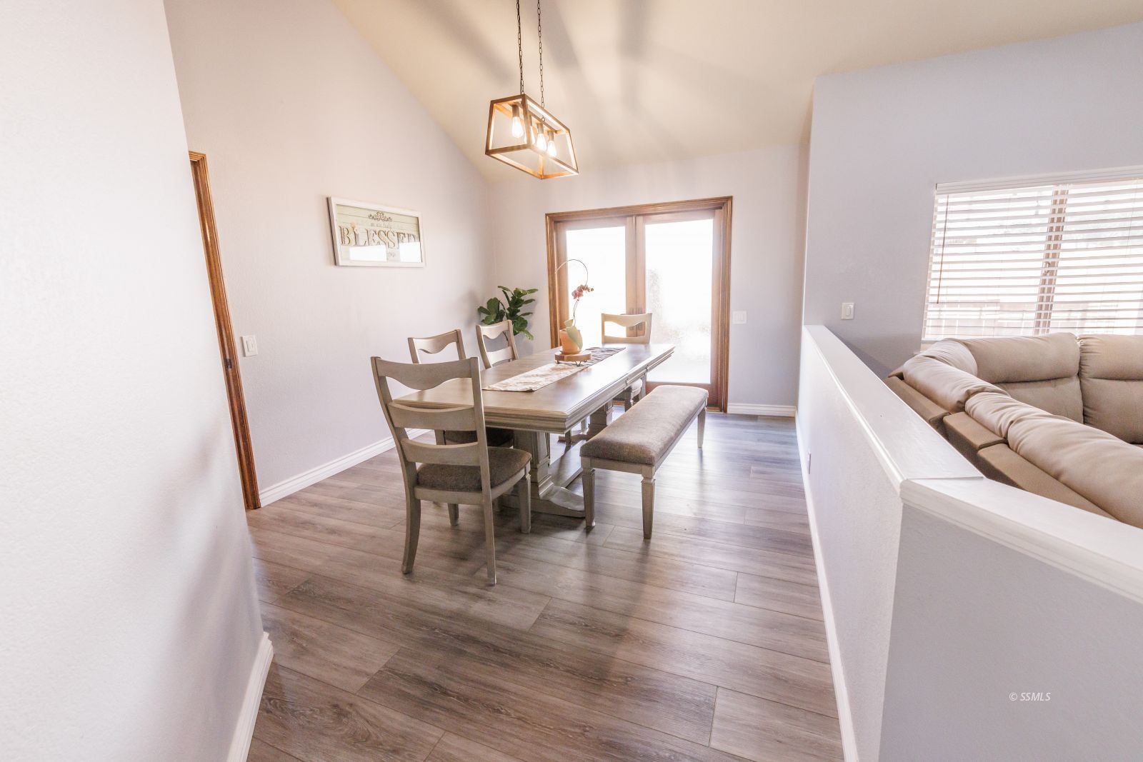 Ridgecrest, California, 93555, United States, 4 Bedrooms Bedrooms, ,3 BathroomsBathrooms,Residential,For Sale,1912187