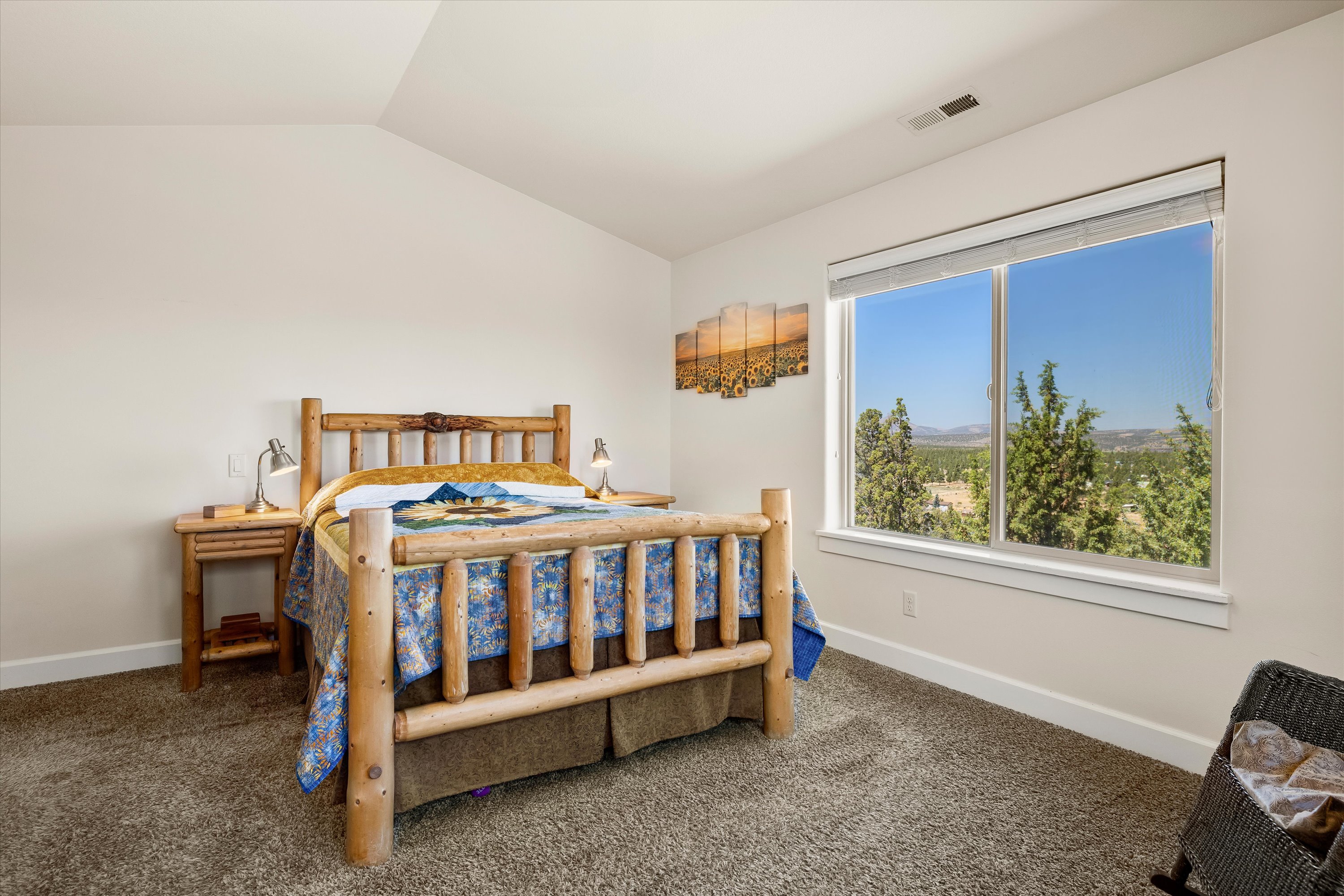 Prineville, Oregon, 97754, United States, 3 Bedrooms Bedrooms, ,2 BathroomsBathrooms,Residential,For Sale,1903367