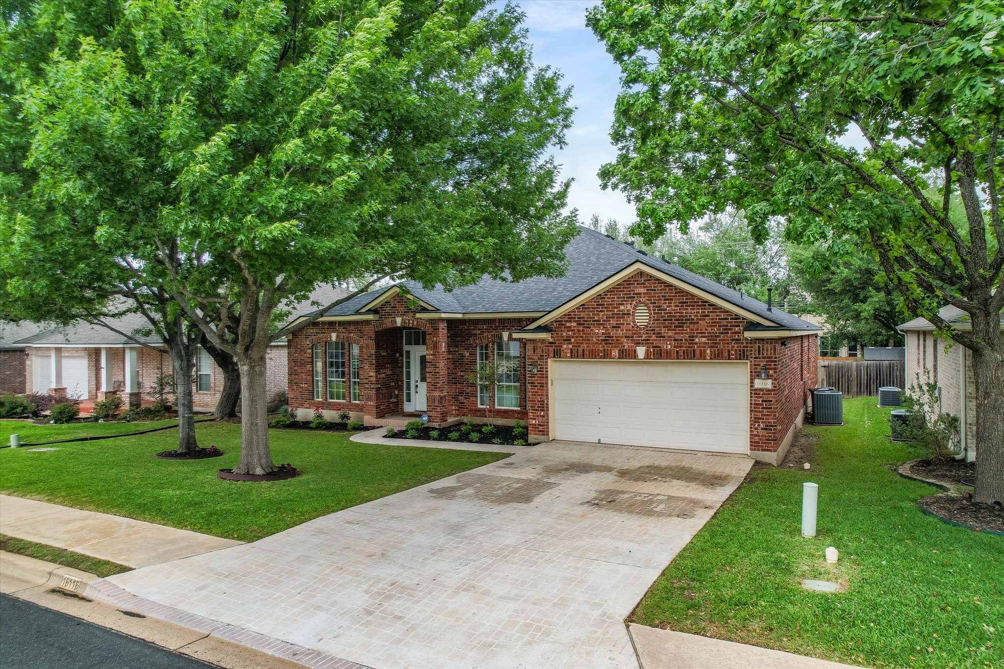  16116 Braesgate Drive, Austin, TX 78717 - 物件實景