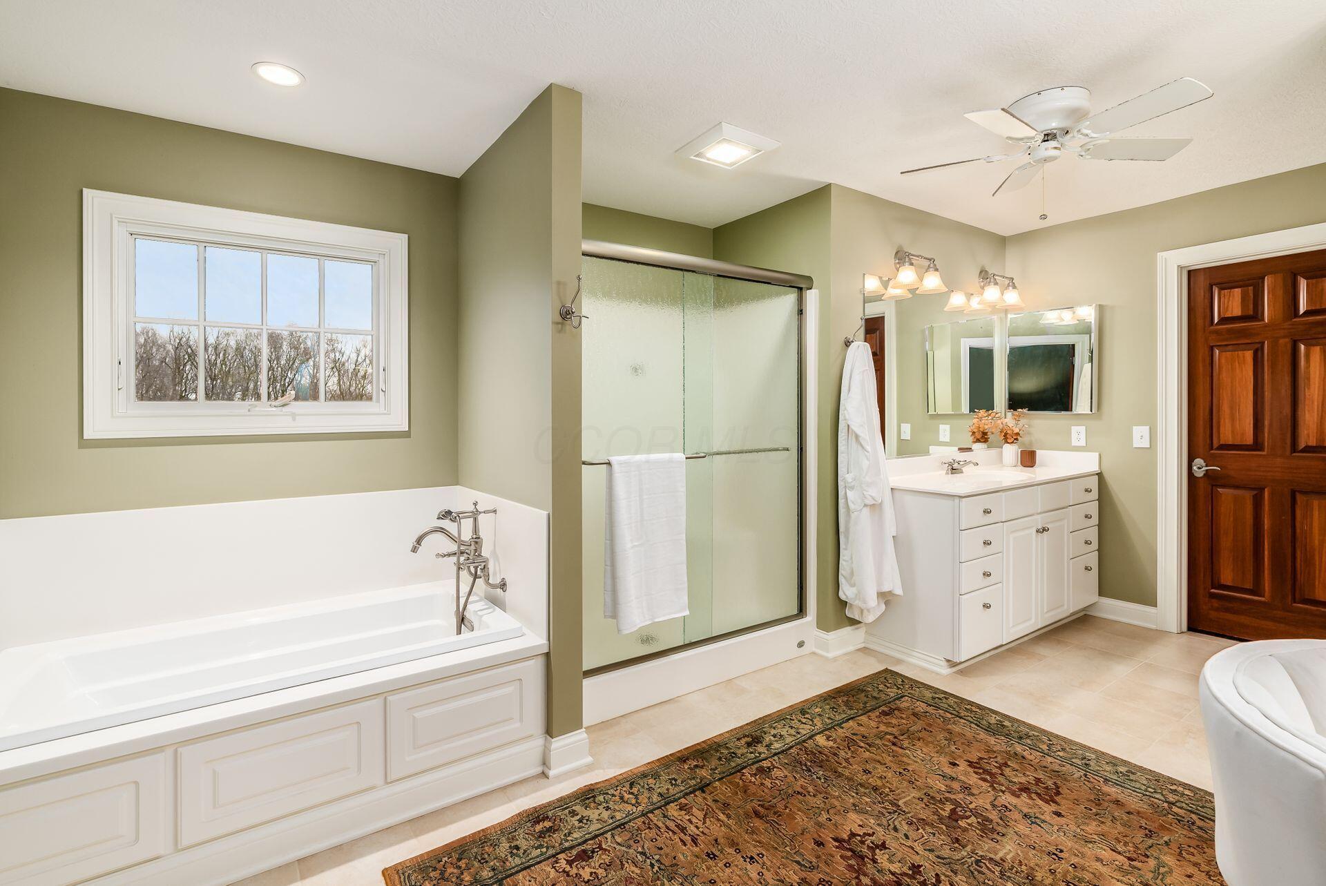 Pickerington, Ohio, 43147, United States, 6 Bedrooms Bedrooms, ,8 BathroomsBathrooms,Residential,For Sale,1766515