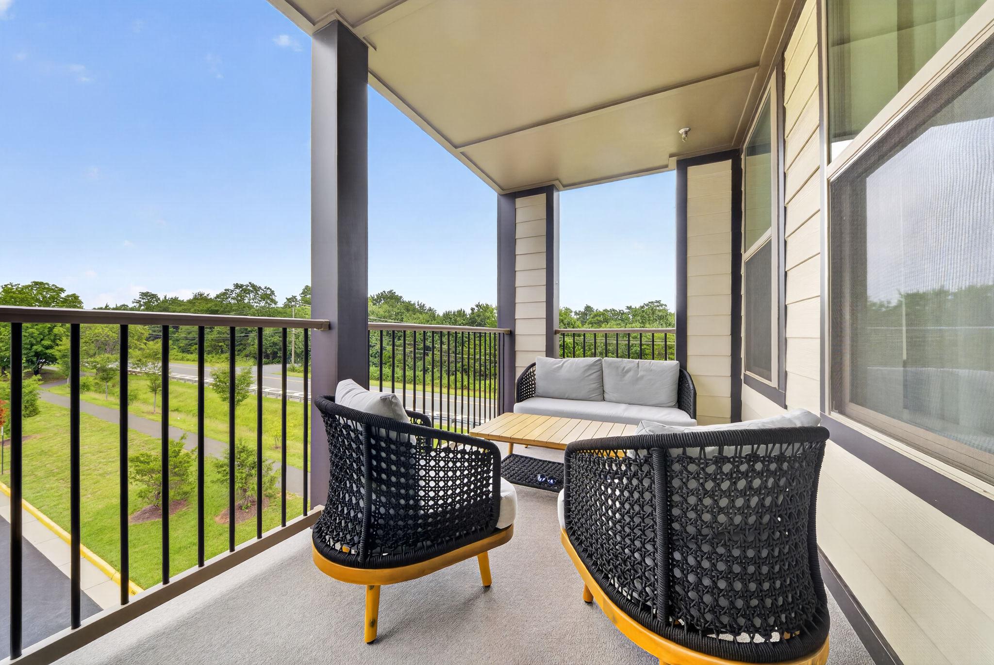  20980 Bluebird Square, Sterling, VA, 20165 - 物件實景