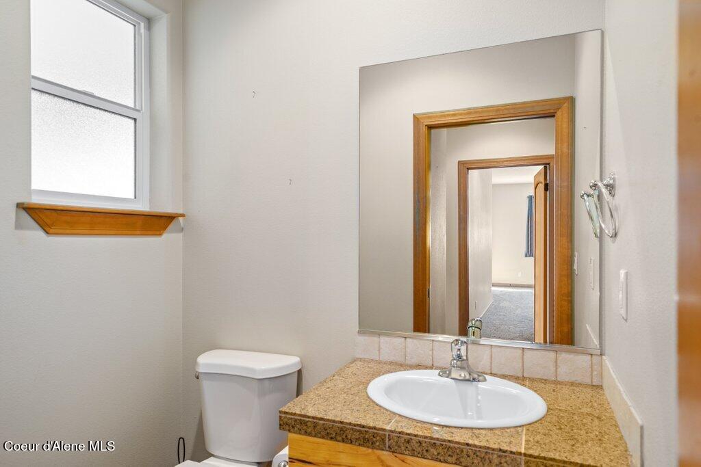 Athol, Idaho, 83801, United States, 4 Bedrooms Bedrooms, ,4 BathroomsBathrooms,Residential,For Sale,1975924