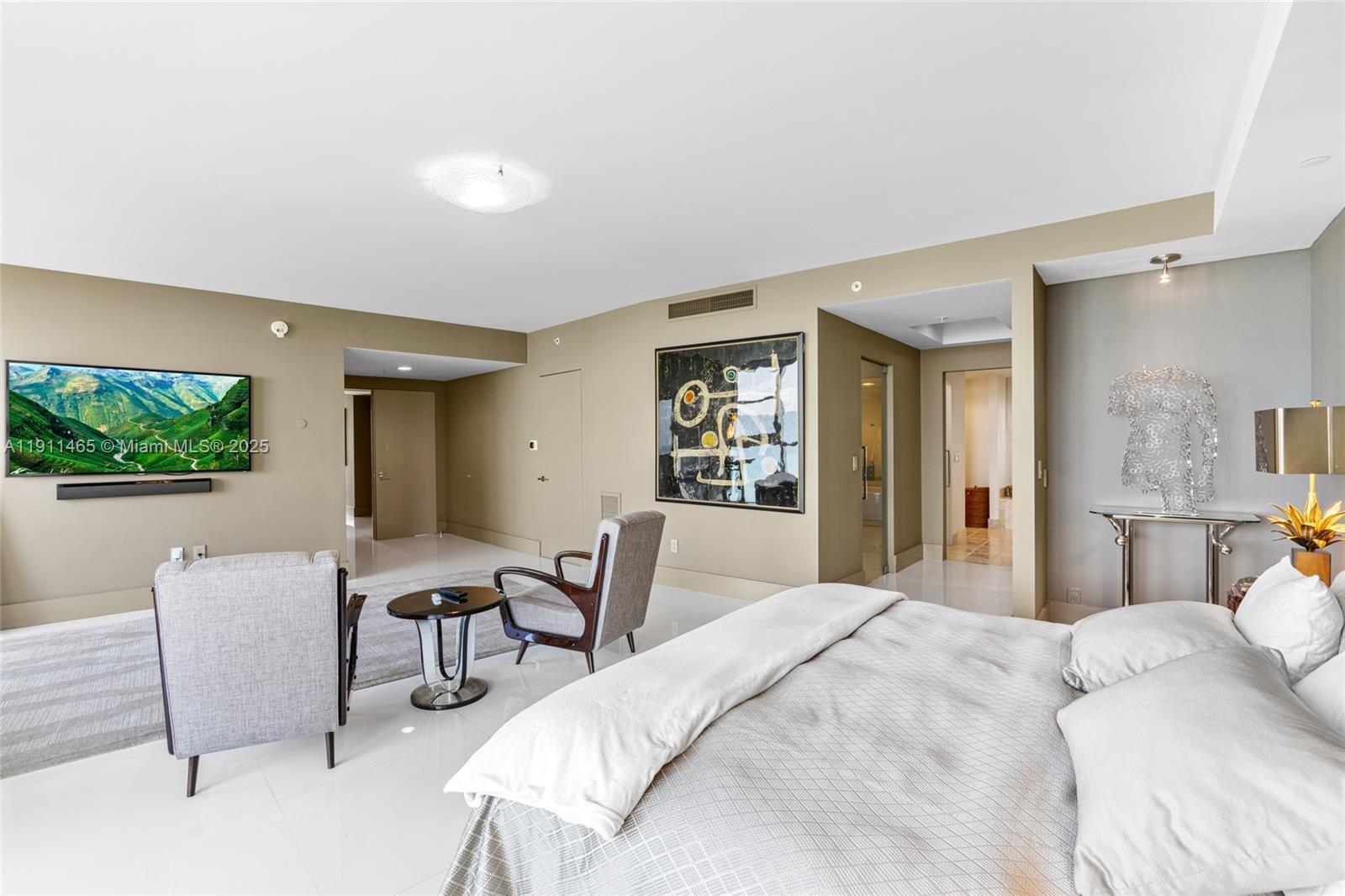 Sunny Isles Beach, Florida, 33160, United States, 3 Bedrooms Bedrooms, ,4 BathroomsBathrooms,Residential,For Sale,1991533