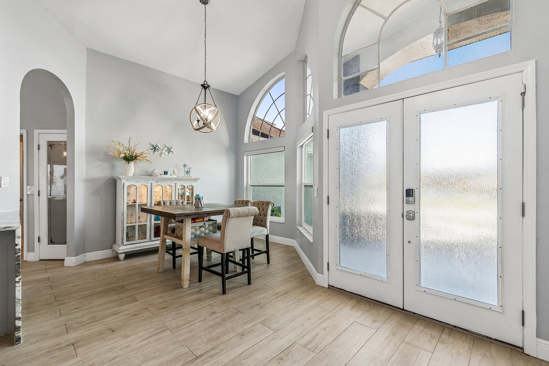  LAKE PADGETT - 物件實景