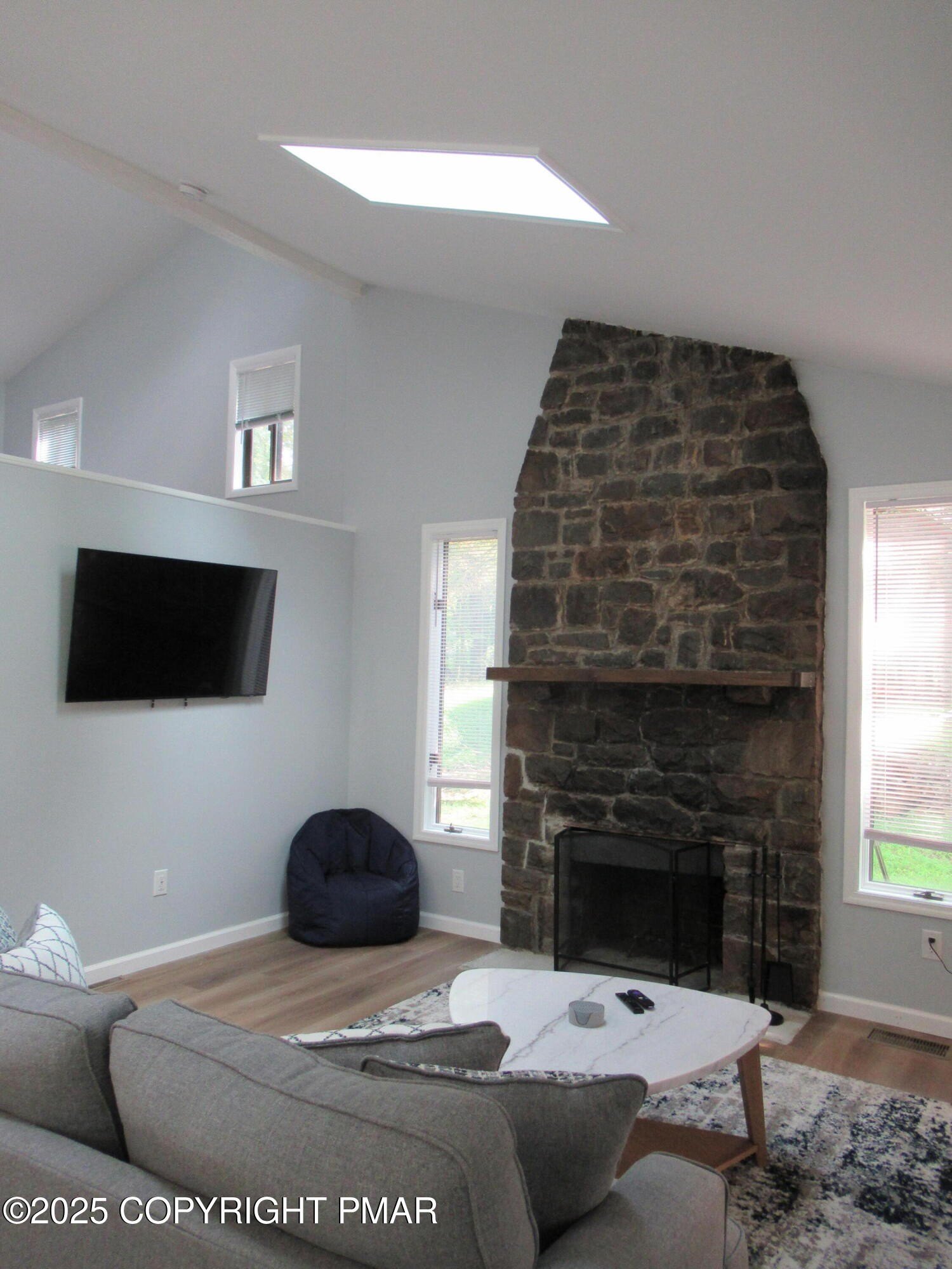 Lake Harmony, Pennsylvania, 18624, United States, 3 Bedrooms Bedrooms, ,2 BathroomsBathrooms,Residential,For Sale,1920400