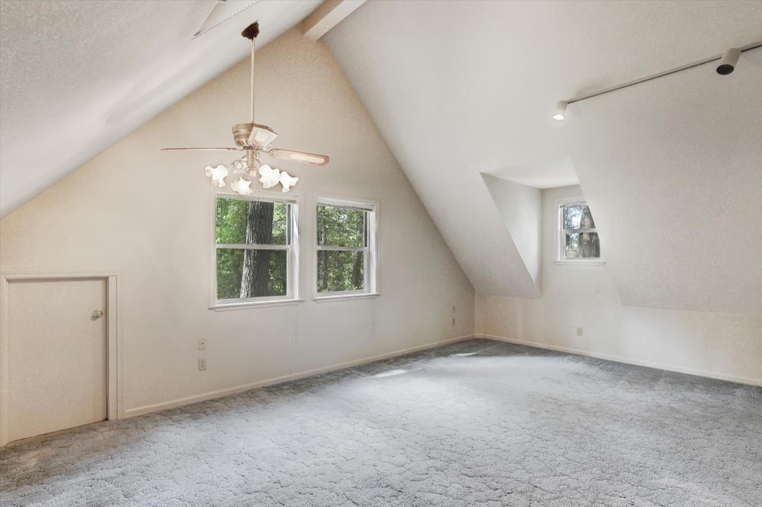 Nevada City, California, 95959, United States, 4 Bedrooms Bedrooms, ,3 BathroomsBathrooms,Residential,For Sale,1942290