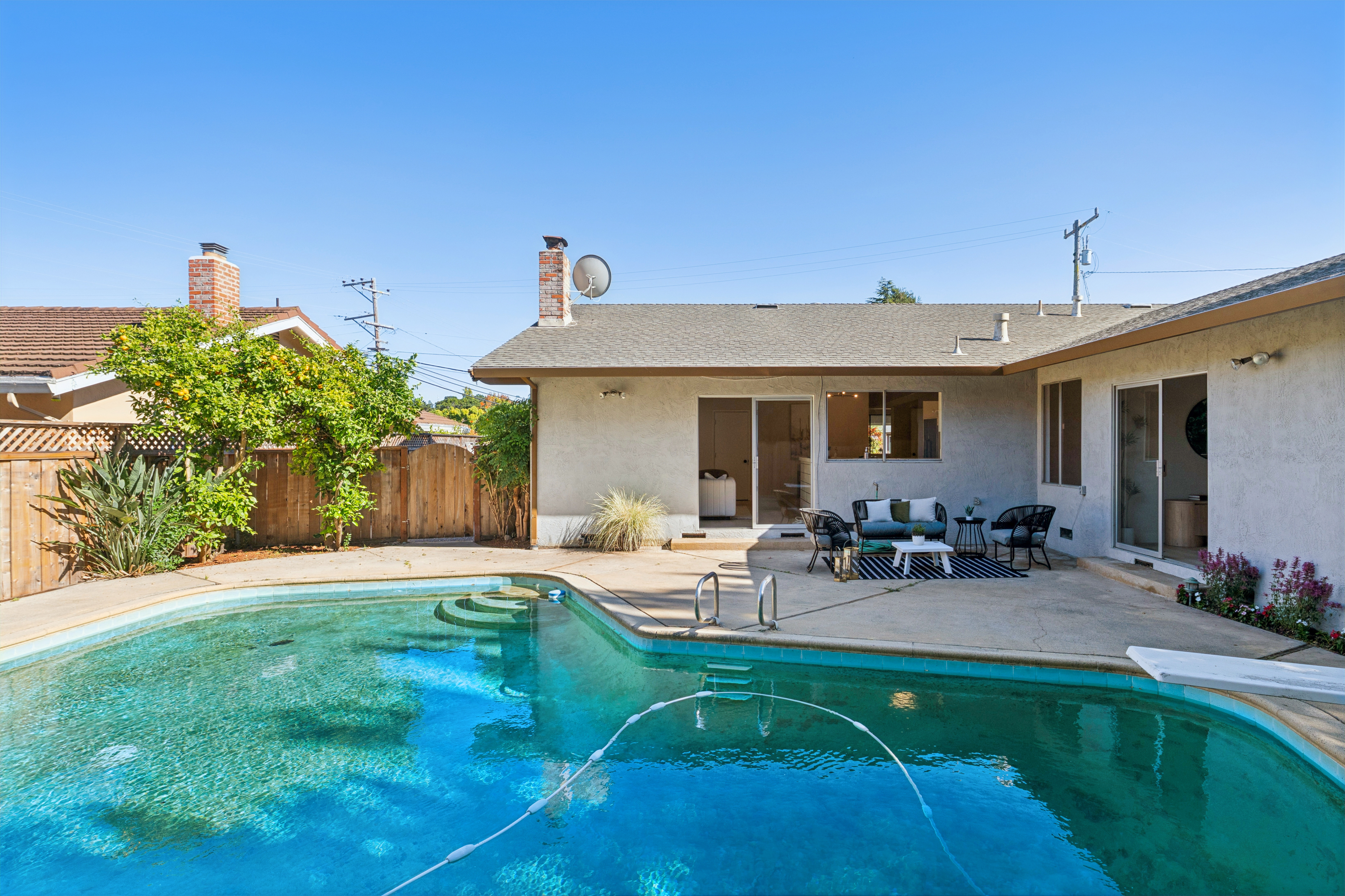  Single-Level Living in One of San Rafael’s Most Charming Pockets - 物件實景