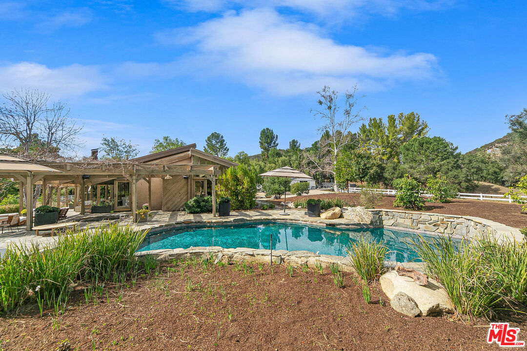 Calabasas, California, 91302, United States, 3 Bedrooms Bedrooms, ,2 BathroomsBathrooms,Residential,For Sale,1723181