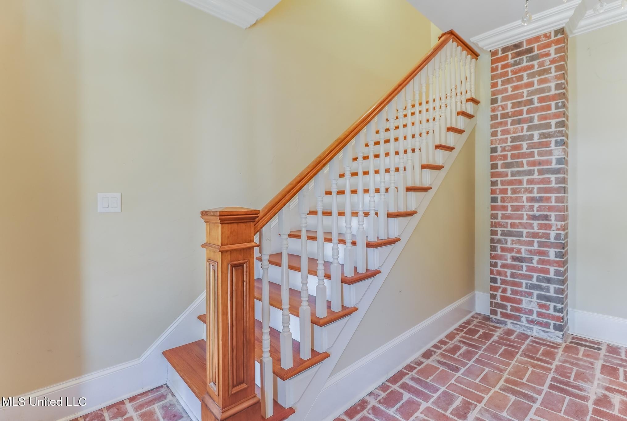 Pascagoula, Mississippi, 39581, United States, 5 Bedrooms Bedrooms, ,6 BathroomsBathrooms,Residential,For Sale,1977278