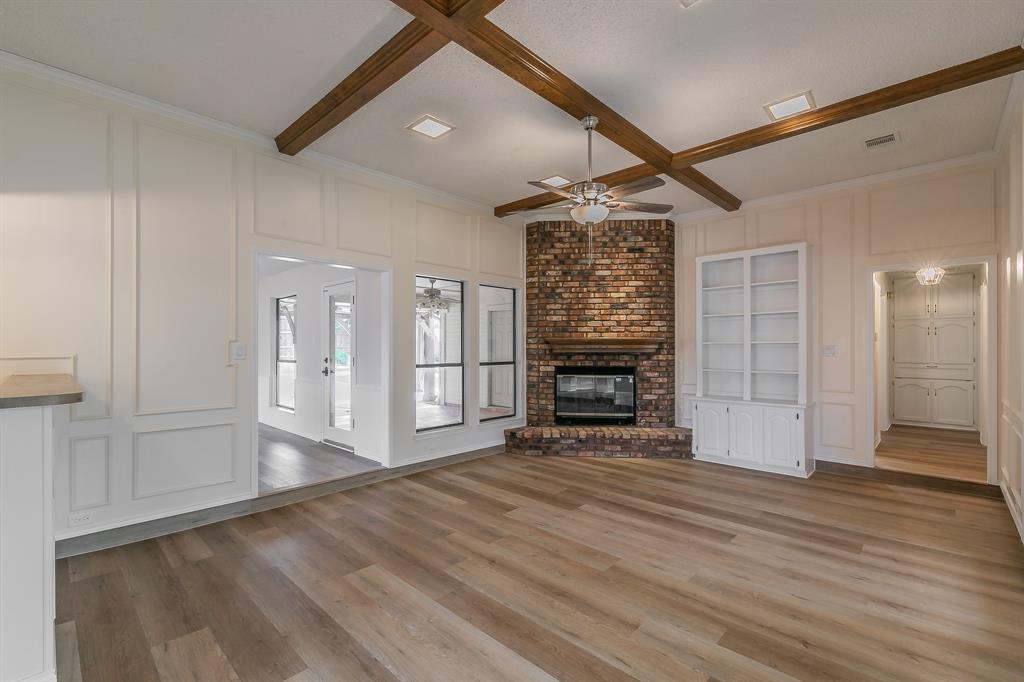 Bedford, Texas, 76021, United States, 3 Bedrooms Bedrooms, ,2 BathroomsBathrooms,Residential,For Sale,1942706