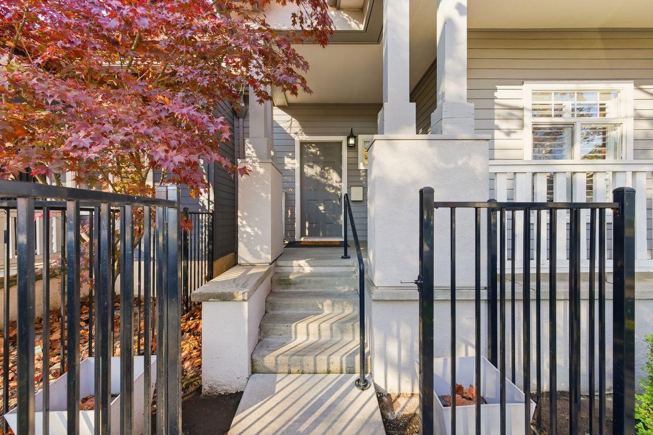 Sacramento, California, 95811, United States, 3 Bedrooms Bedrooms, ,3 BathroomsBathrooms,Residential,For Sale,2002968