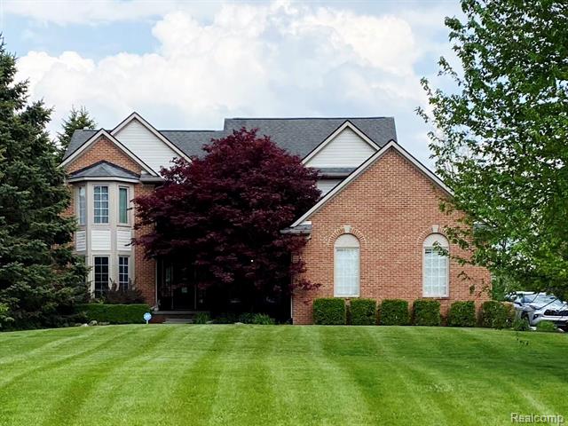 Howell Twp, Michigan, 48843, United States, 4 Bedrooms Bedrooms, ,4 BathroomsBathrooms,Residential,For Sale,2048626
