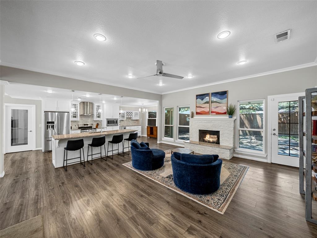 Dallas, Texas, 75229, United States, 3 Bedrooms Bedrooms, ,3 BathroomsBathrooms,Residential,For Sale,1912559