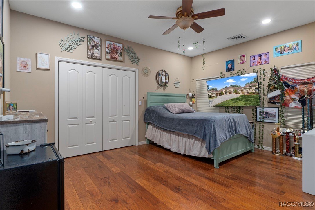 Crystal River, Florida, 34428, United States, 4 Bedrooms Bedrooms, ,4 BathroomsBathrooms,Residential,For Sale,1983688