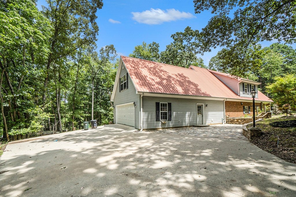 Blairsville, Georgia, 30512, United States, 4 Bedrooms Bedrooms, ,3 BathroomsBathrooms,Residential,For Sale,1858938