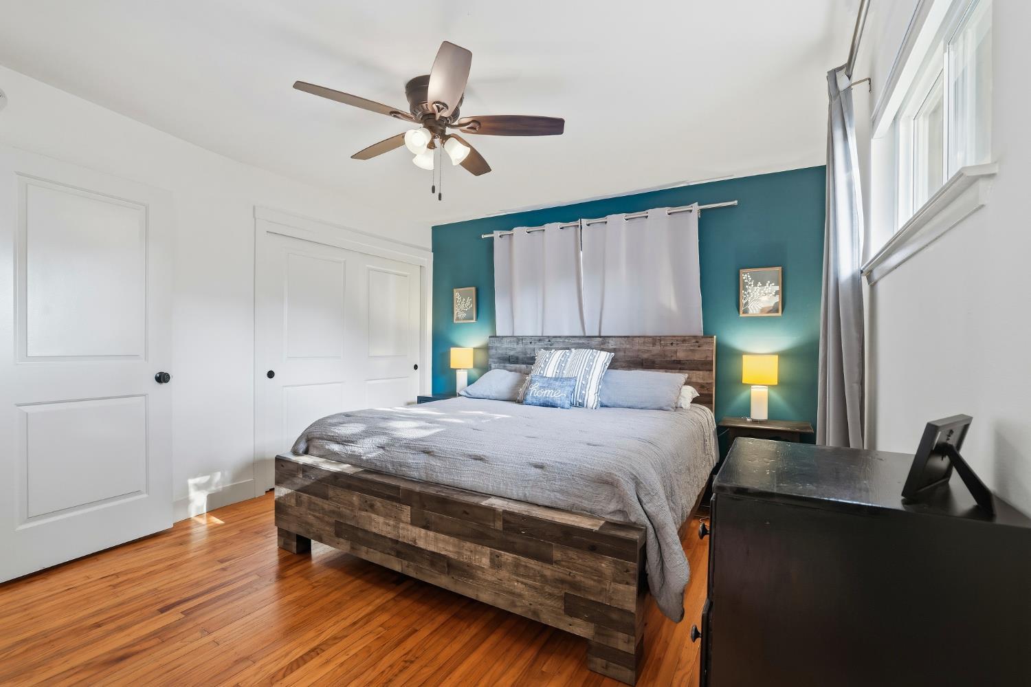 Sacramento, California, 95864, United States, 3 Bedrooms Bedrooms, ,2 BathroomsBathrooms,Residential,For Sale,2010336