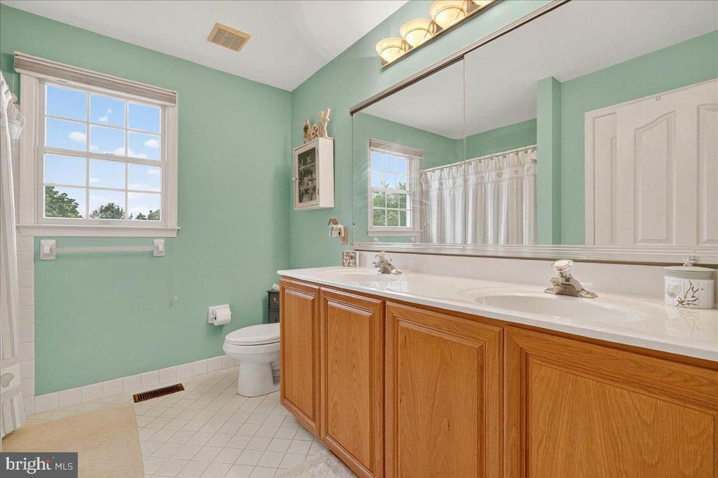 Collegeville, Pennsylvania, 19426, United States, 4 Bedrooms Bedrooms, ,3 BathroomsBathrooms,Residential,For Sale,1926055