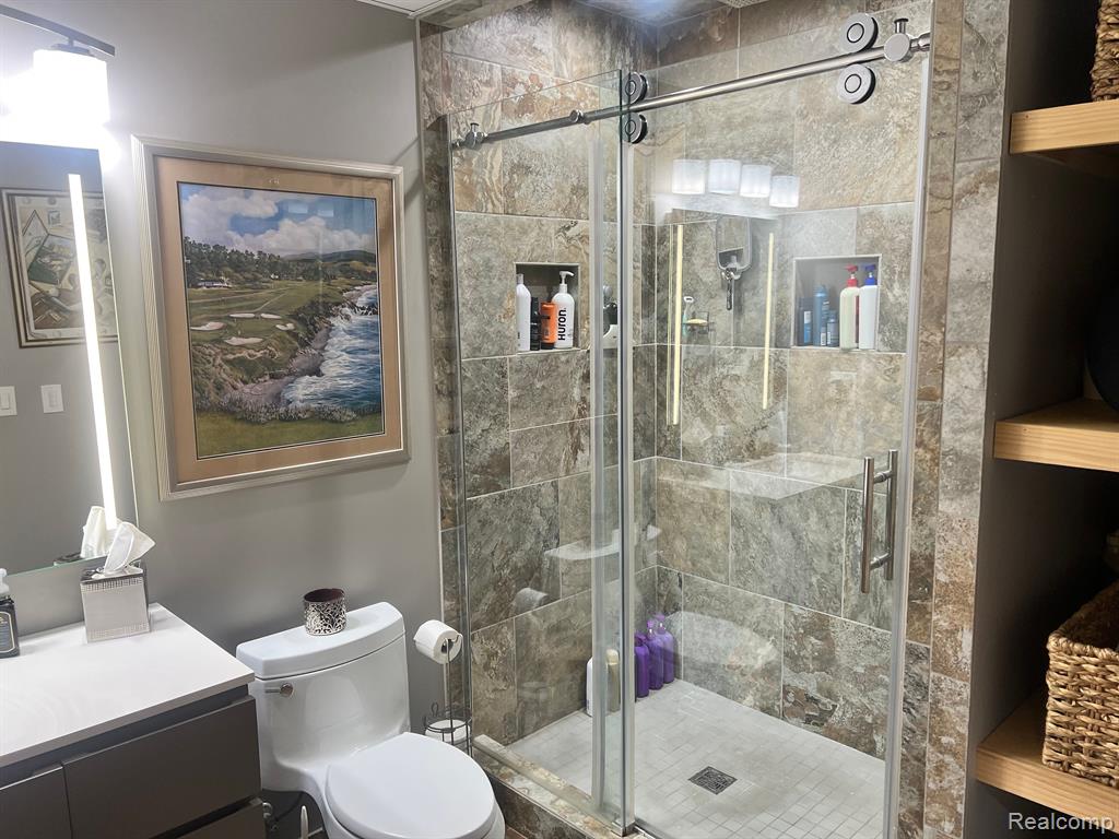 Shelby Township, Michigan, 48316, United States, 3 Bedrooms Bedrooms, ,4 BathroomsBathrooms,Residential,For Sale,2014056