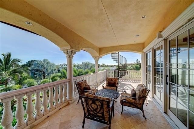 CLEARWATER BEACH, Florida, 33767, United States, 5 Bedrooms Bedrooms, ,6 BathroomsBathrooms,Residential,For Sale,1977061