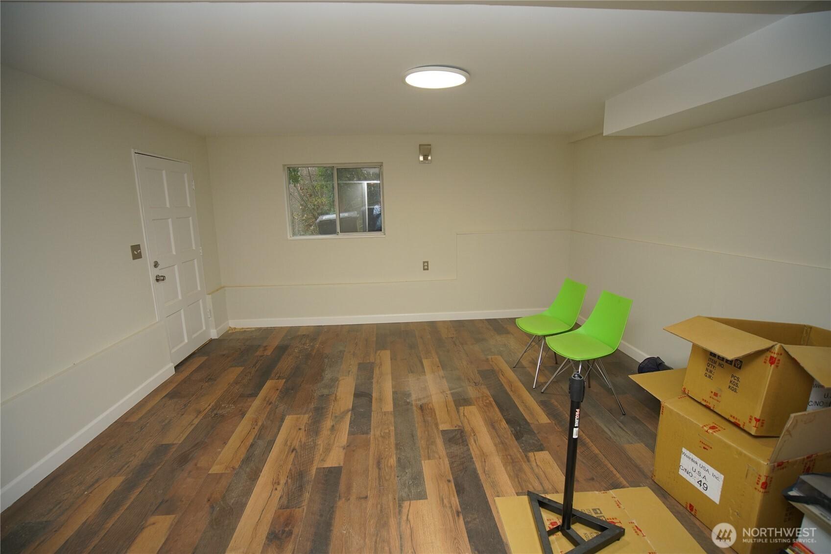 FEDERAL WAY, Washington, 98023, United States, 5 Bedrooms Bedrooms, ,3 BathroomsBathrooms,Residential,For Sale,1997167