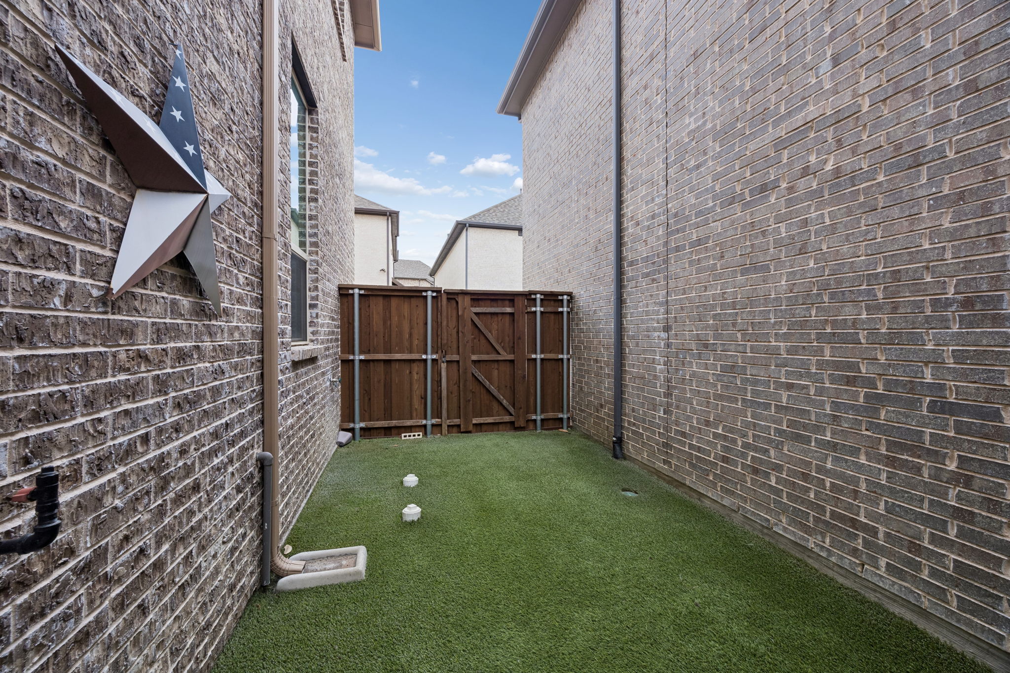  261 Golden Gate Drive, Richardson, TX, 75080 - 物件實景