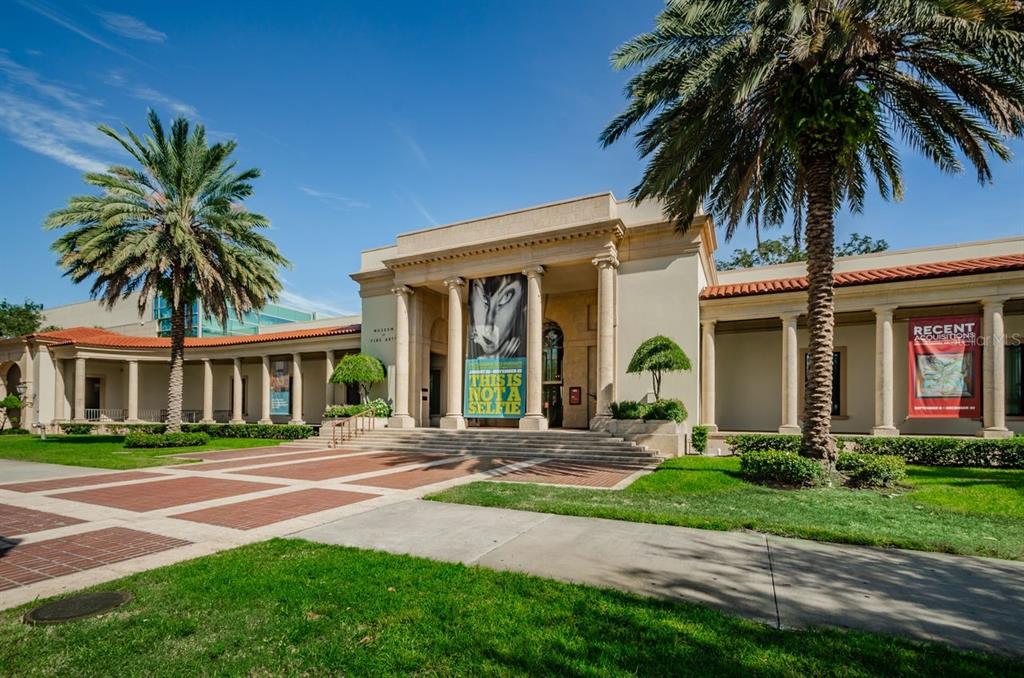St Petersburg, Florida, 33701, United States, 3 Bedrooms Bedrooms, ,3 BathroomsBathrooms,Residential,For Sale,1885296