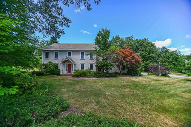 Bow, New Hampshire, 03304, United States, 4 Bedrooms Bedrooms, ,3 BathroomsBathrooms,Residential,For Sale,1900583
