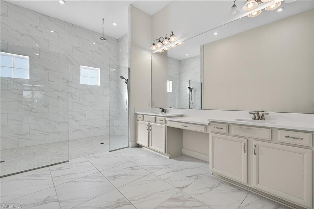 FORT MYERS, Florida, 33913, United States, 4 Bedrooms Bedrooms, ,6 BathroomsBathrooms,Residential,For Sale,2005098