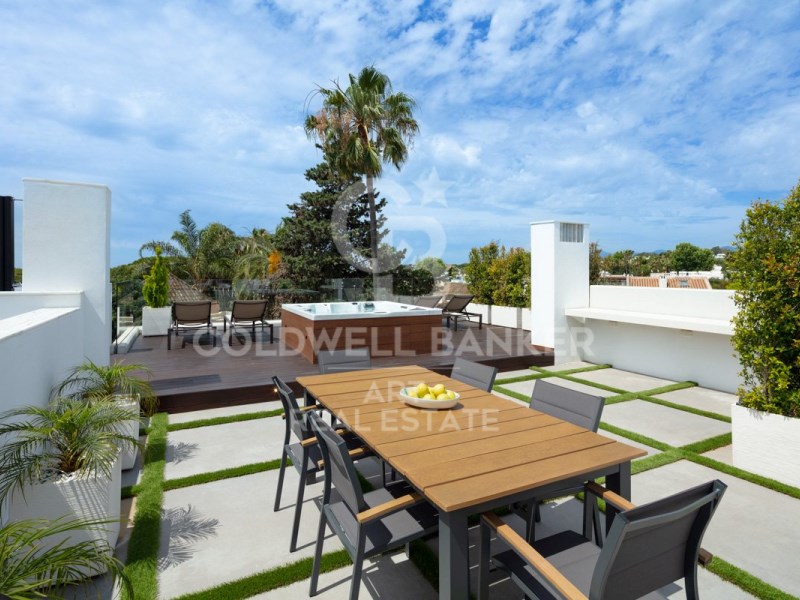 Marbella, Andalusia, ES, 5 Bedrooms Bedrooms, ,6 BathroomsBathrooms,Residential,For Sale,1804123