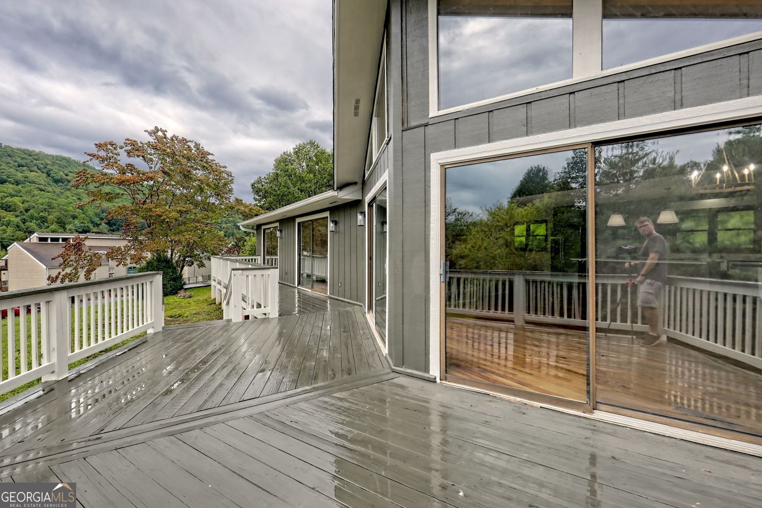 Dillard, Georgia, 30537, United States, 3 Bedrooms Bedrooms, ,2 BathroomsBathrooms,Residential,For Sale,1913990