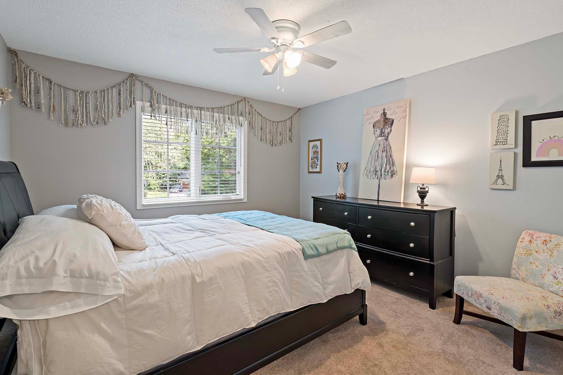 Burnsville, Minnesota, 55306, United States, 5 Bedrooms Bedrooms, ,3 BathroomsBathrooms,Residential,For Sale,1924663