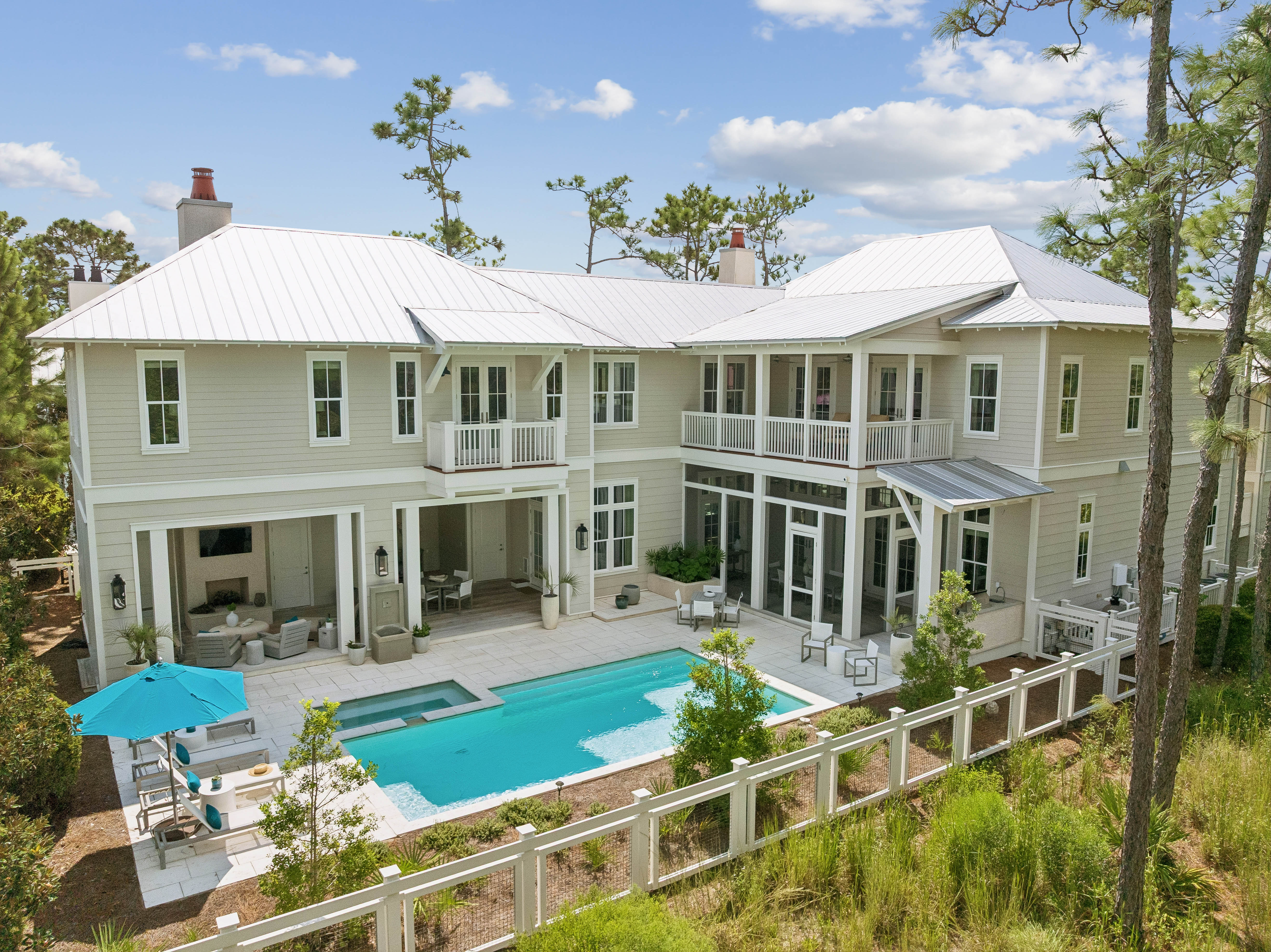  Refined Coastal Estate Near Pond, Nature And WaterColor Amenities - 物件實景