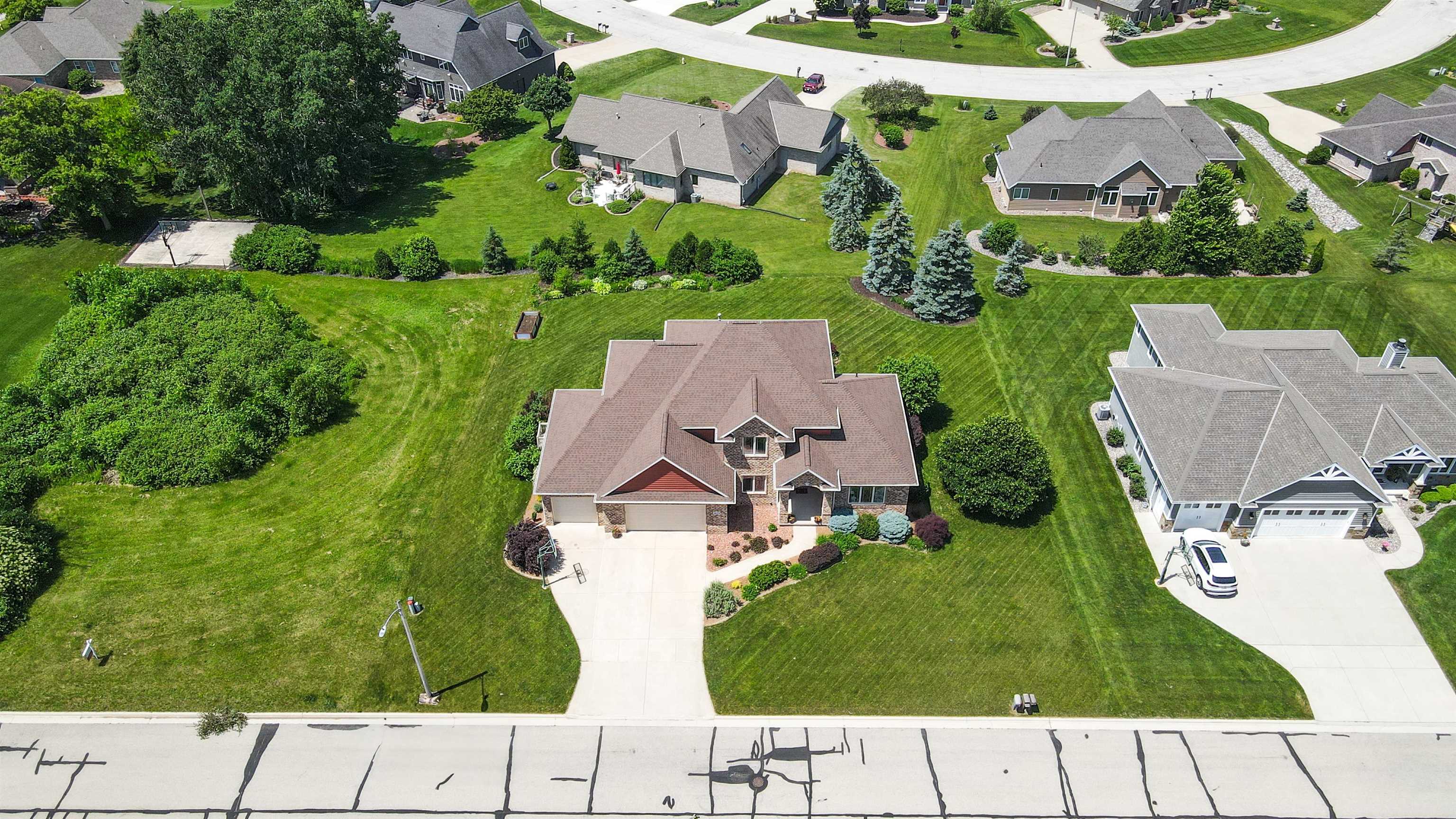 GREEN BAY, Wisconsin, 54311, United States, 4 Bedrooms Bedrooms, ,4 BathroomsBathrooms,Residential,For Sale,1911025