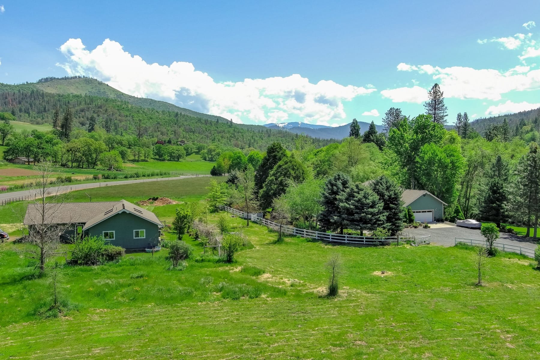  4000 Little Applegate Road Jacksonville, OR 97530 - 物件實景