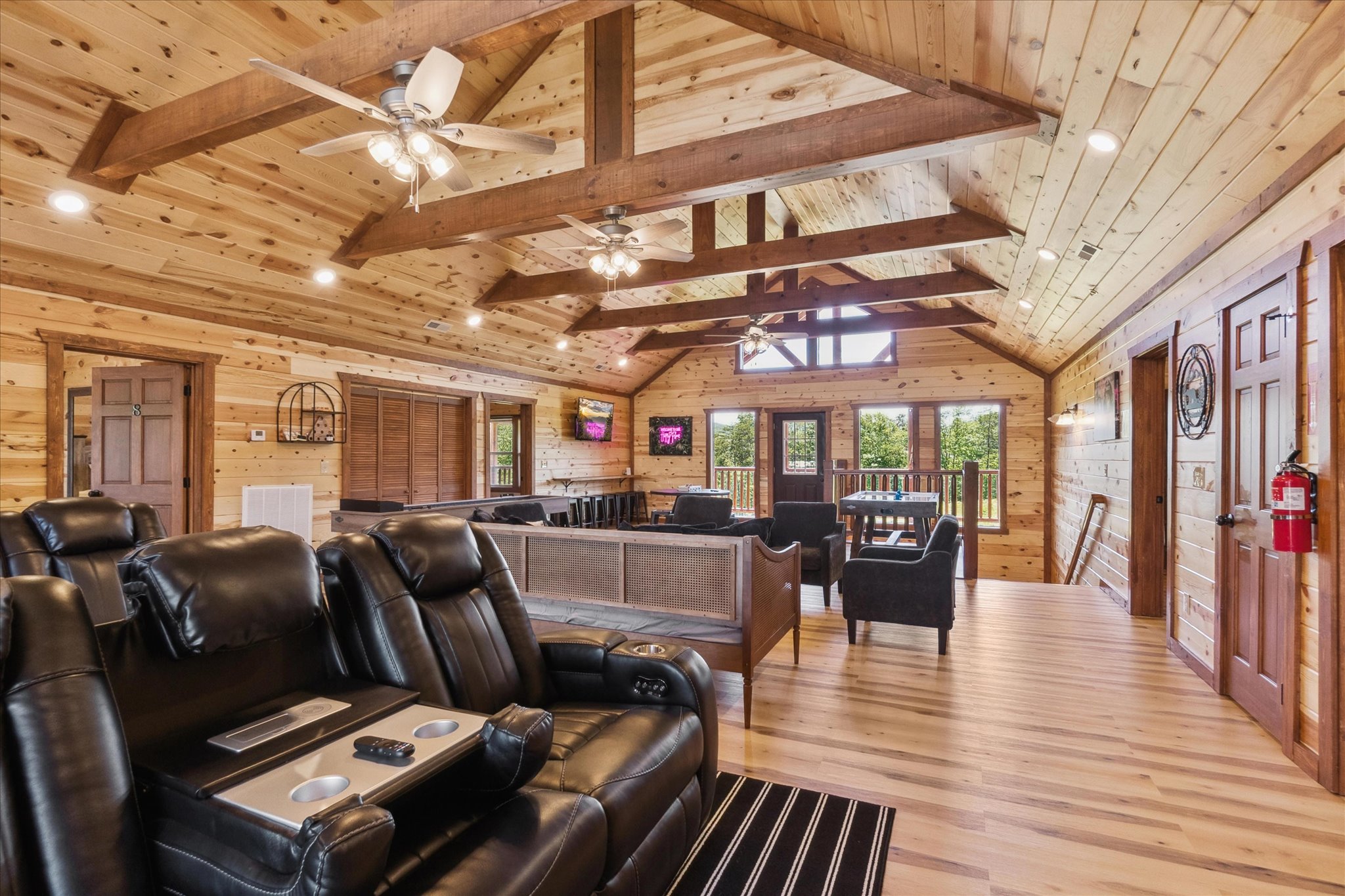 Sevierville, Tennessee, 37876, United States, 8 Bedrooms Bedrooms, ,9 BathroomsBathrooms,Residential,For Sale,1981124