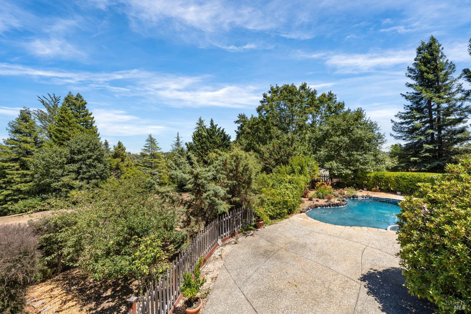 Sebastopol, California, 95472, United States, 4 Bedrooms Bedrooms, ,5 BathroomsBathrooms,Residential,For Sale,1980868