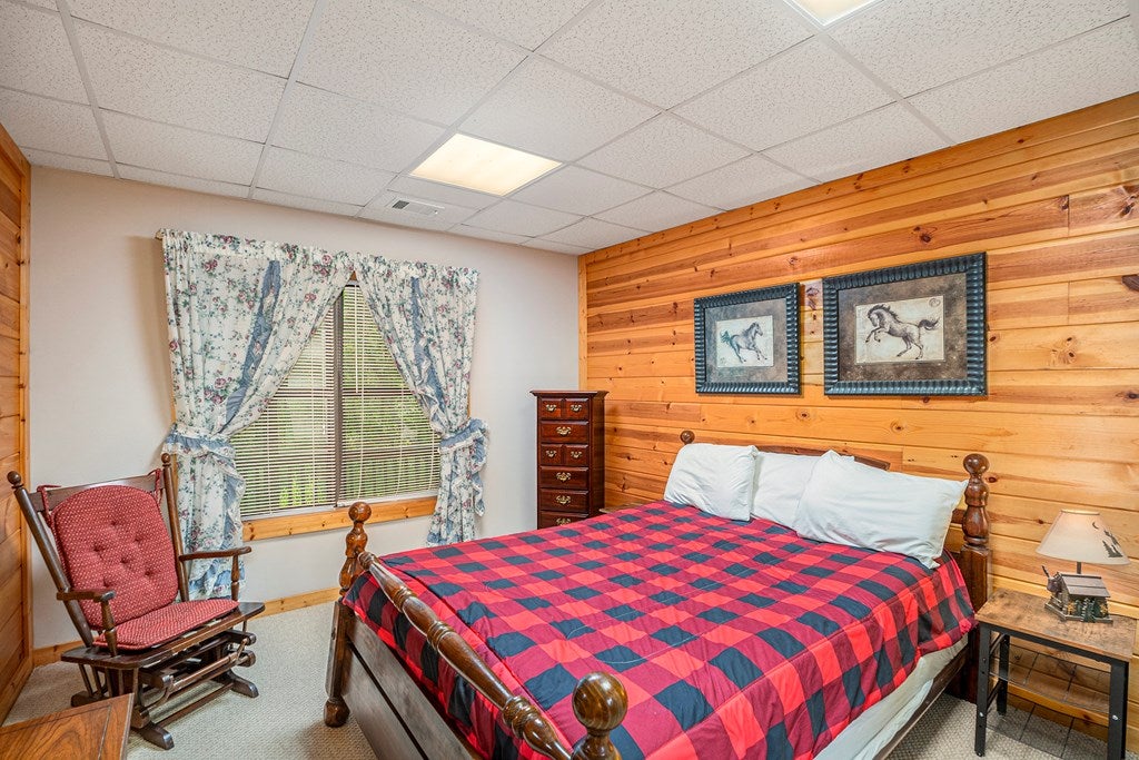 Ellijay, Georgia, 30540, United States, 4 Bedrooms Bedrooms, ,4 BathroomsBathrooms,Residential,For Sale,1858998