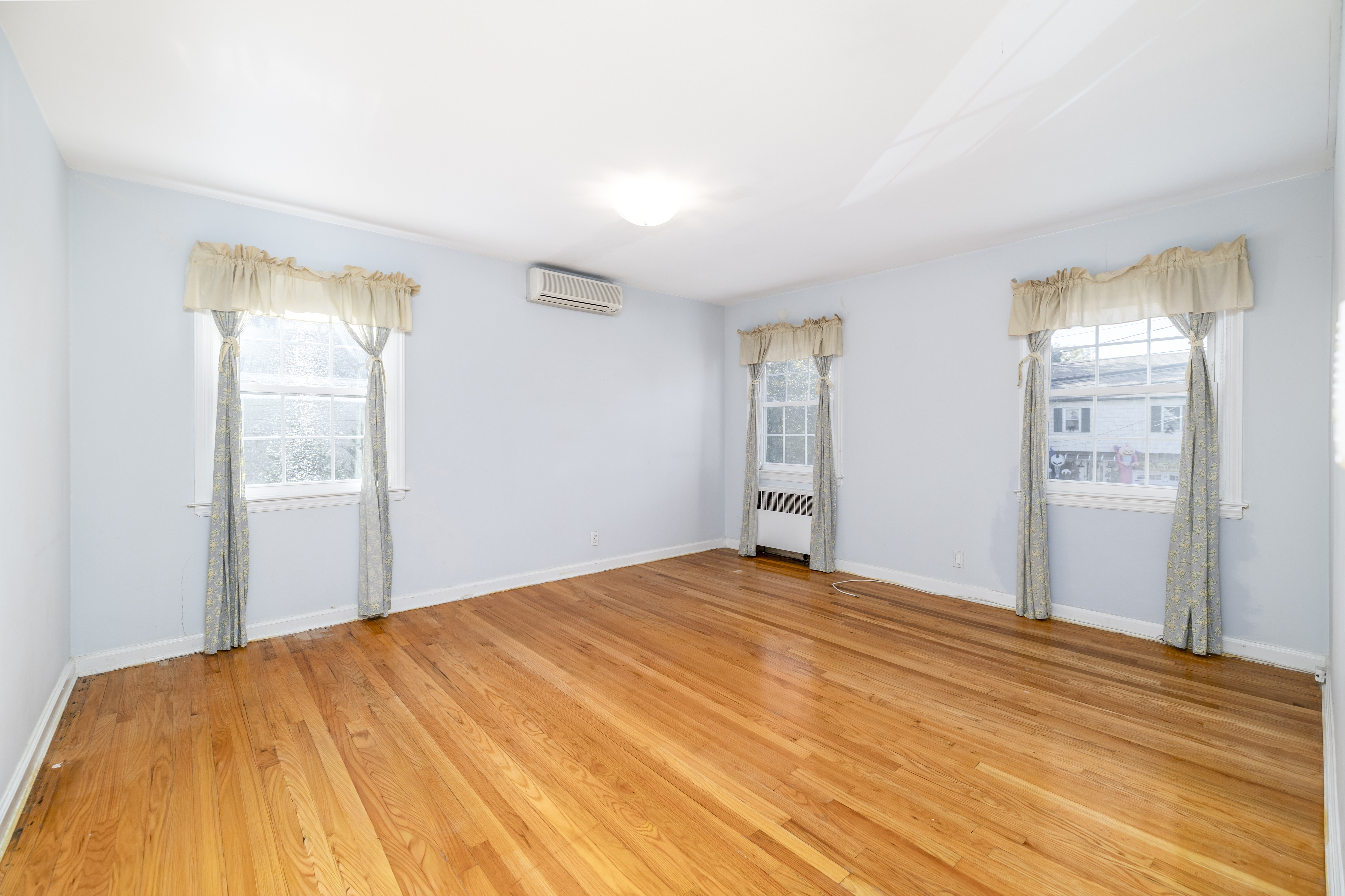  404 Cornwell Avenue, Malverne, NY 11565 - 物件實景