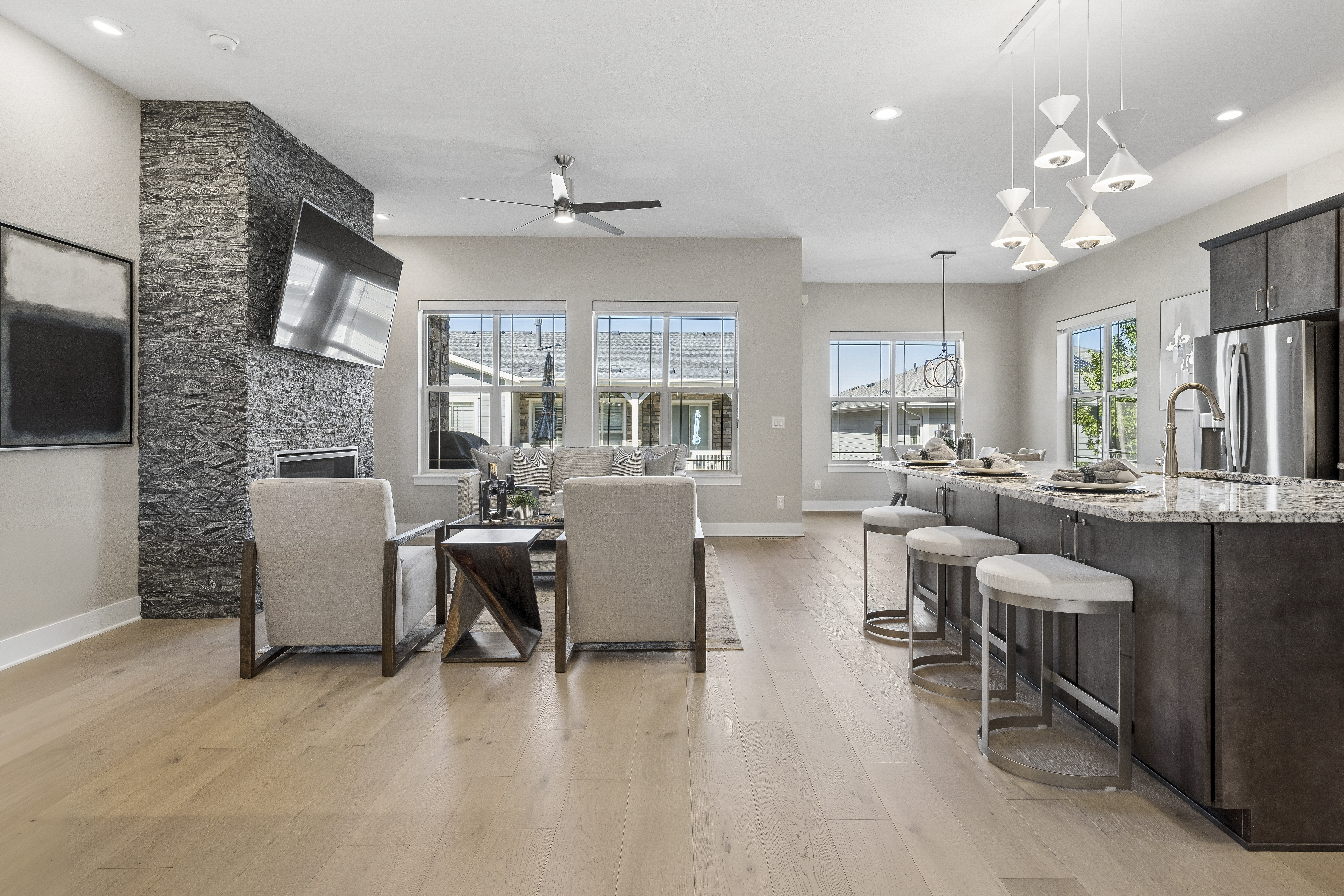  Refined, Low-Maintenance Living - 物件實景
