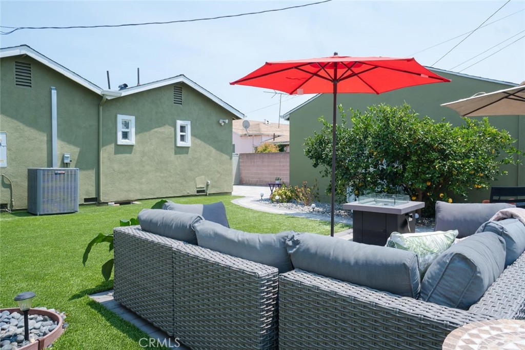 Los Angeles, California, 90008, United States, 3 Bedrooms Bedrooms, ,3 BathroomsBathrooms,Residential,For Sale,2006146