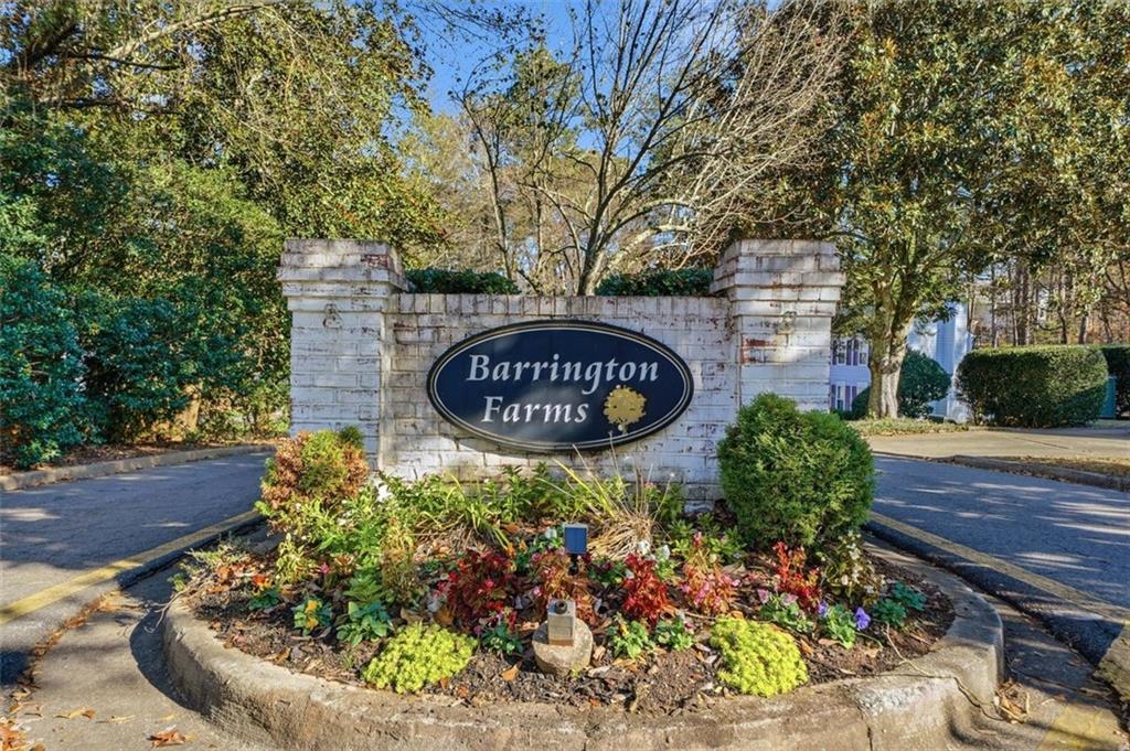 Roswell, Georgia, 30076, United States, 3 Bedrooms Bedrooms, ,2 BathroomsBathrooms,Residential,For Sale,2002041