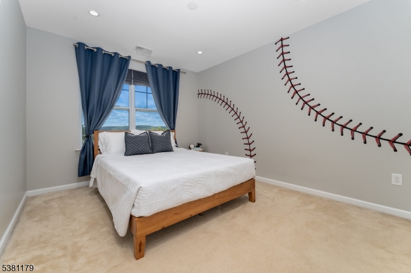 Hackettstown, New Jersey, 07840, United States, 3 Bedrooms Bedrooms, ,3 BathroomsBathrooms,Residential,For Sale,1977802