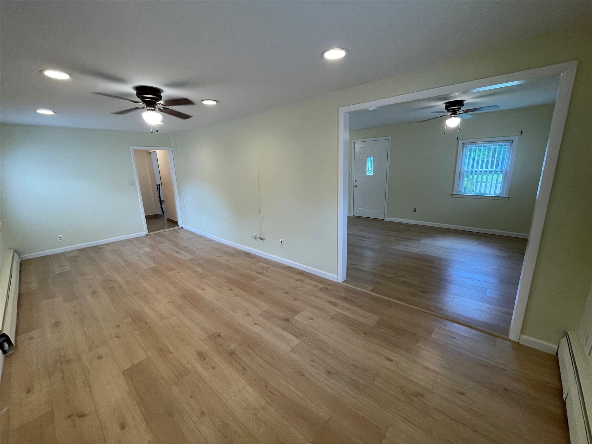 West Islip, New York, 11795, United States, 4 Bedrooms Bedrooms, ,3 BathroomsBathrooms,Residential,For Sale,1869198