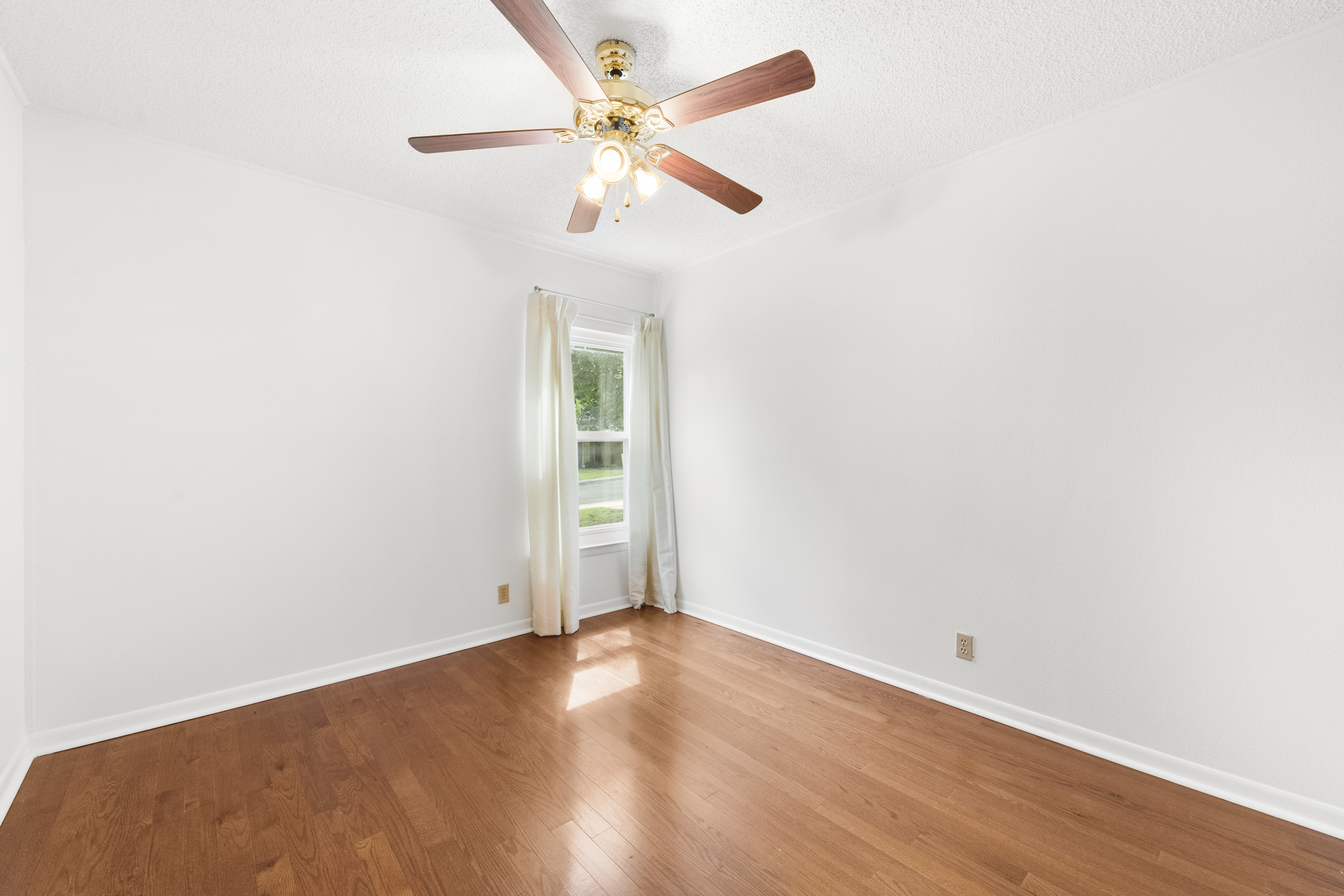  7111 Comanche Ridge Drive, Converse, TX, 78109 - 物件實景