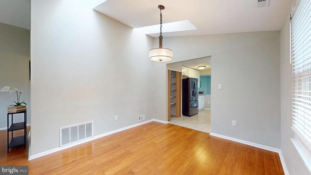 Marlton, New Jersey, 08053, United States, 3 Bedrooms Bedrooms, ,3 BathroomsBathrooms,Residential,For Sale,1869883