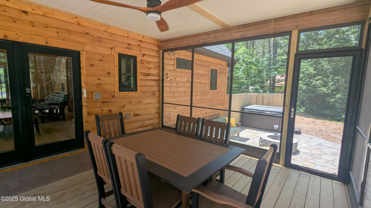 Gloversville, New York, 12078, United States, 2 Bedrooms Bedrooms, ,1 BathroomBathrooms,Residential,For Sale,1876319