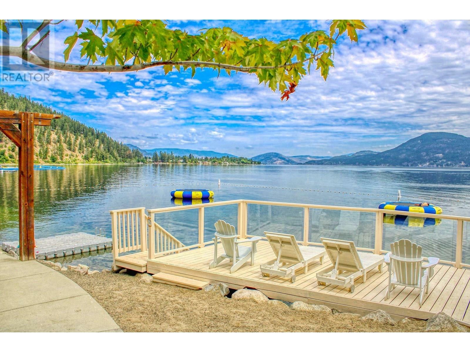 KELOWNA, British Columbia, V1Z 3R8, CA, 3 Bedrooms Bedrooms, ,2 BathroomsBathrooms,Residential,For Sale,1865801