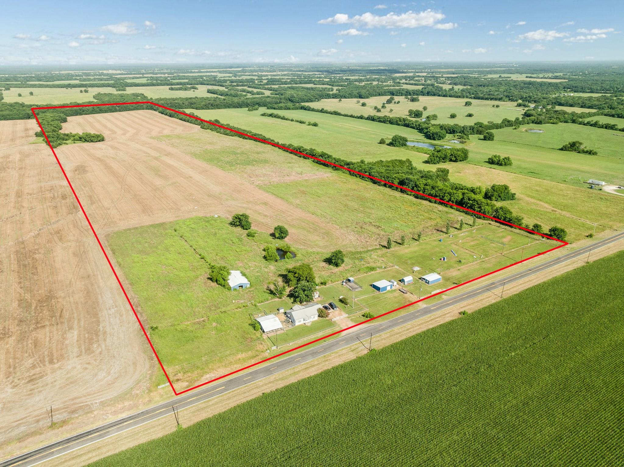 Blossom, Texas, 75416, United States, 3 Bedrooms Bedrooms, ,2 BathroomsBathrooms,Residential,For Sale,1880566